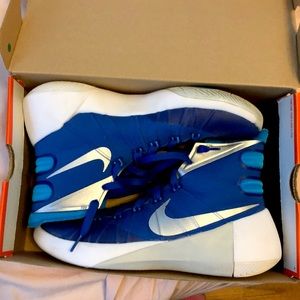 Nike Hyperdunk Basketball Shoes